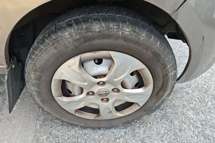 Used Jinbei Hiace X30 2021 1.5L Comfort Model Air-Conditioner-Free Version National VI Standard SWC15M Bus