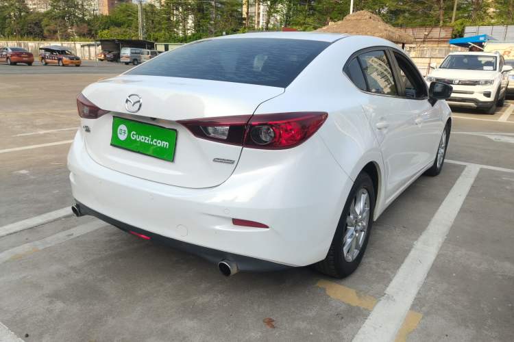 Used Mazda Mazda 3 Axela 2014 Sedan 1.5L Automatic Comfort Model
