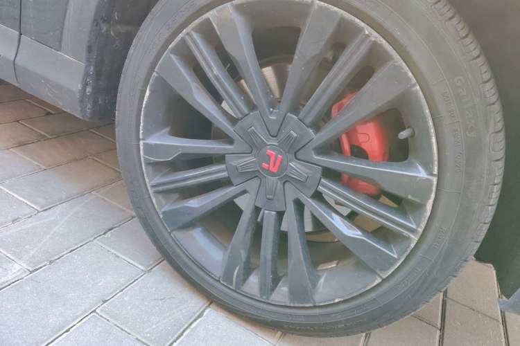 Used Rising MARVEL R 2021 Rear-Drive PRO Edition Right Front Wheel Hub