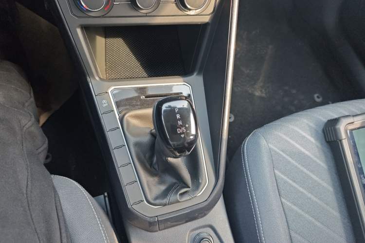 Used Volkswagen Lavida 2023 New Rui 1.5L Automatic New Yi Edition