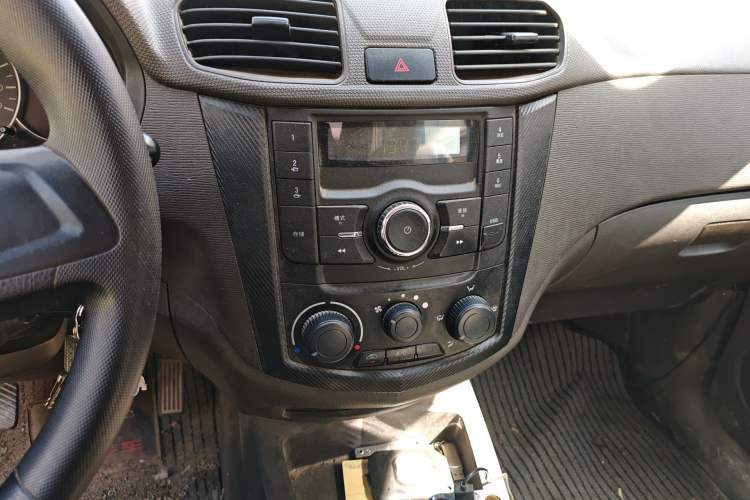 Used Wuling Hongguang 2015 1.5L S Base Model China IV