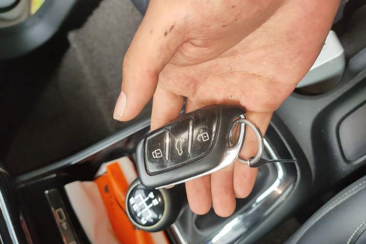 Used Roewe i5 2019 1.5L Manual 4G Connectable Langhao Edition Vehicle Key