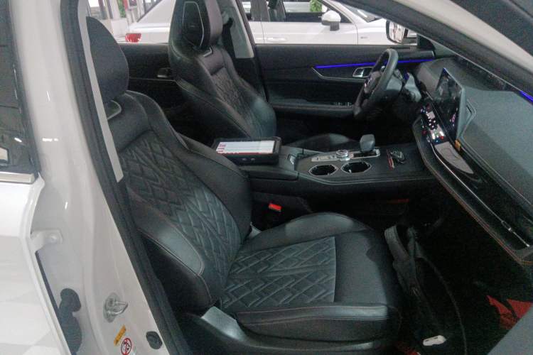 Used CHANGAN UNI-K iDD 2022 Blue Whale iDD 130km 1.5T Prestige Model Right Front Seat