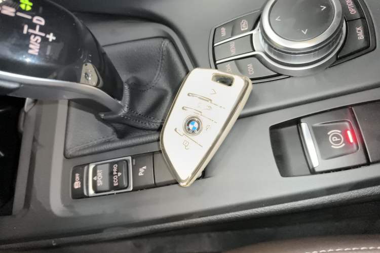 Used BMW X1 2022 sDrive25Li Leading Model
