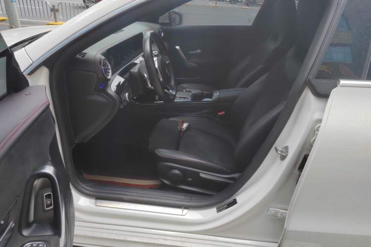 Used Mercedes-Benz CLA 2022-Year Updated CLA 200
