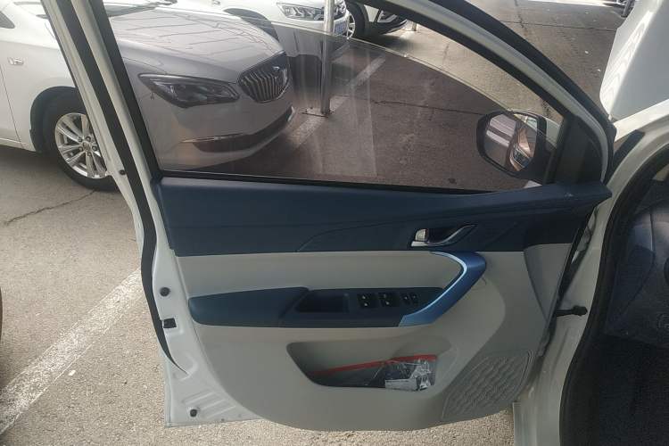 Used Oshan Benni E-Star 2022 Qingxin Edition Colorful Model Lithium Iron Phosphate
