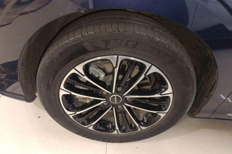 Used Roewe iMAX8 2021 400TGI Supreme Series Prestige Edition