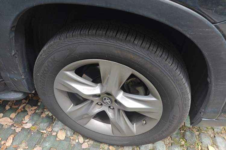 Used Toyota Highlander 2018 2.0T Four-Wheel Drive Prestige Version 7 Seats China VI Standard
