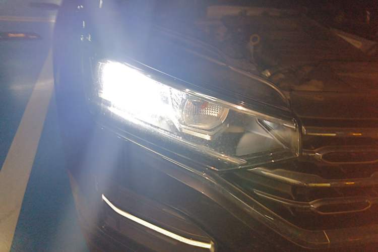 Used Volkswagen Tayron 2019 Teramont Edition 280TSI Two-Wheel Drive Luxury Model China VI Standard Right Front Headlight