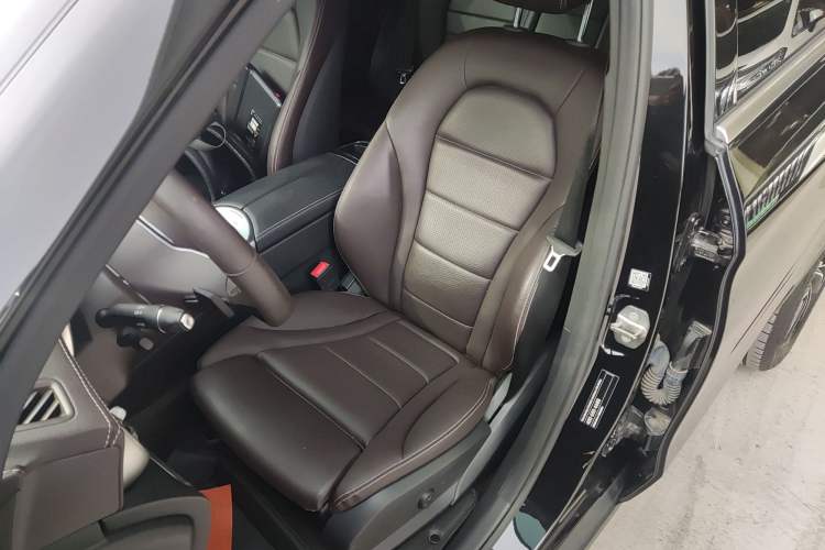 Used Mercedes-Benz GLC 2022 Second Facelift GLC 260 L 4MATIC Luxury Edition