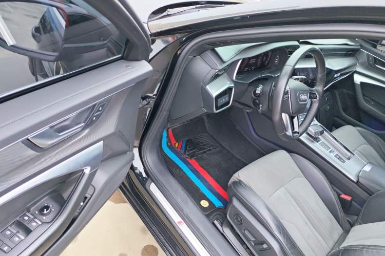 Used Audi A6L 2022 40 TFSI Luxury Dynamic Model Driver Seat