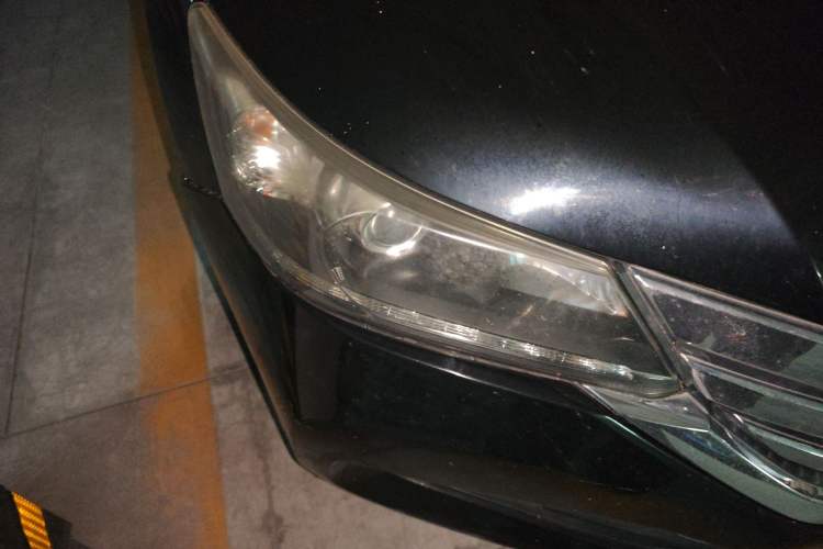 Used Honda Accord 2015 2.0L LX Comfort Edition Right Front Headlight