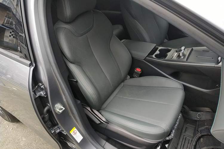 Used BYD Qin PLUS 2025 DM-i Smart Drive 55KM Leading Model
