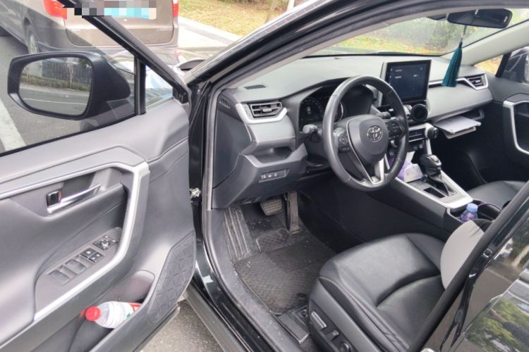 Used Toyota RAV4 2021 2.0L CVT Two-Wheel Drive Fashion PLUS Edition