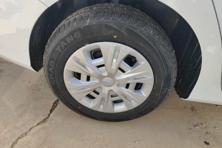 Used Geely Auto Emgrand 2025 4th Generation 1.5L Manual - Starry Edition
