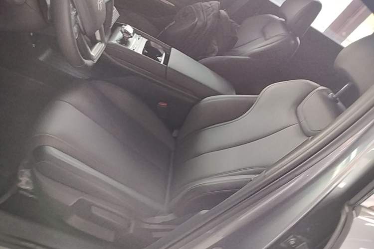 Used BYD Qin L 2025 DM-i Smart Drive 80KM Leading Model Left Front Seat