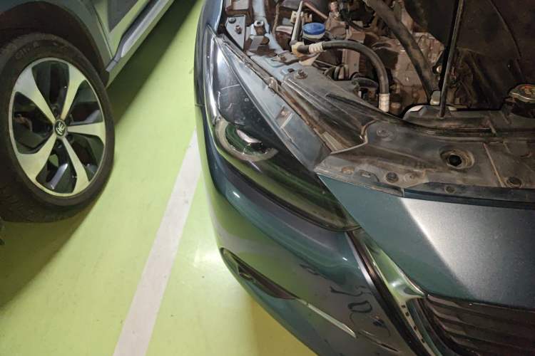 Used Mazda 3 Axela 2019 Cloud-Controlled Sedan 1.5L Automatic Luxury Model China VI Standard Right Front Headlight