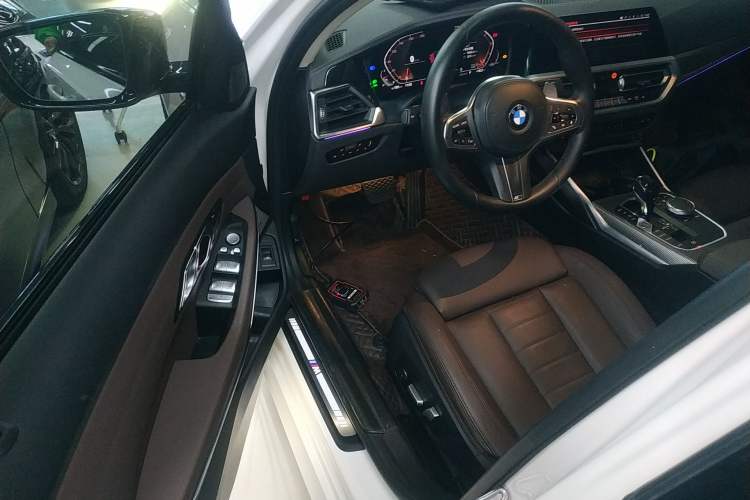 Used BMW 3 Series 2021 325Li M Sport Shadowline Package