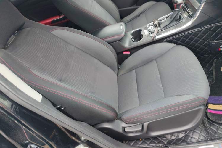 Used Leopaard CS9 2017 1.5L CVT Fashion Edition Right Front Seat