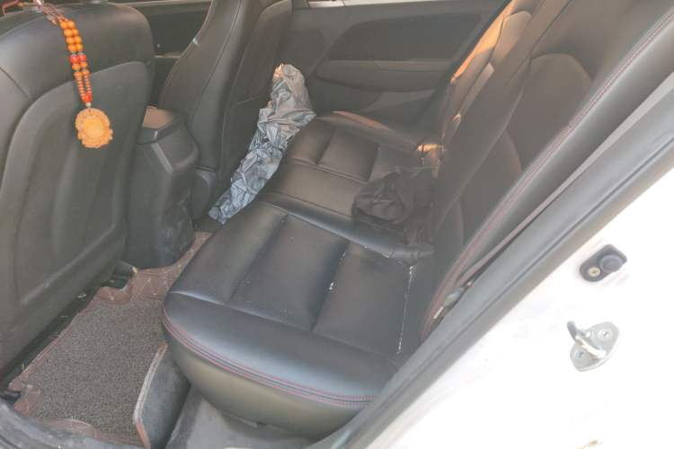 Used Hyundai Elantra (6th Generation / Lingdong) 2016 1.6L Automatic ZhiXuan – Elite Version