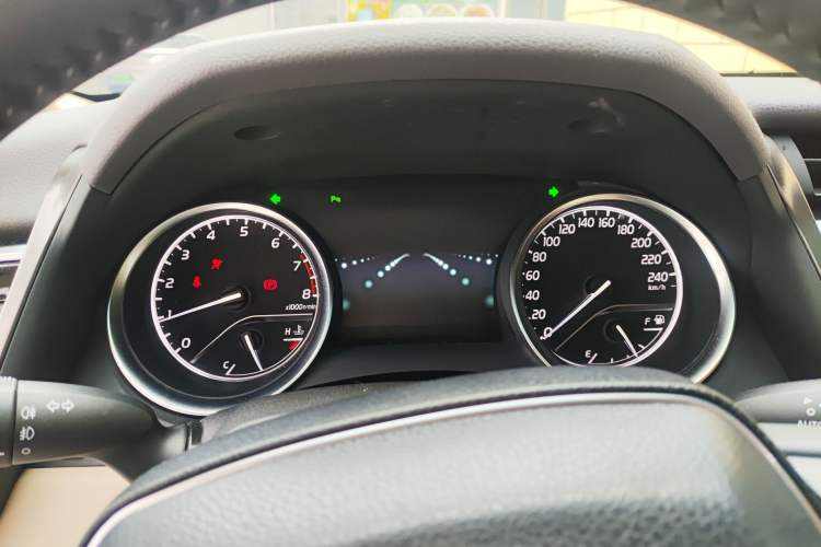 Used Toyota Camry 2019 Revised Version 2.0G Luxury Edition Instrument Cluster