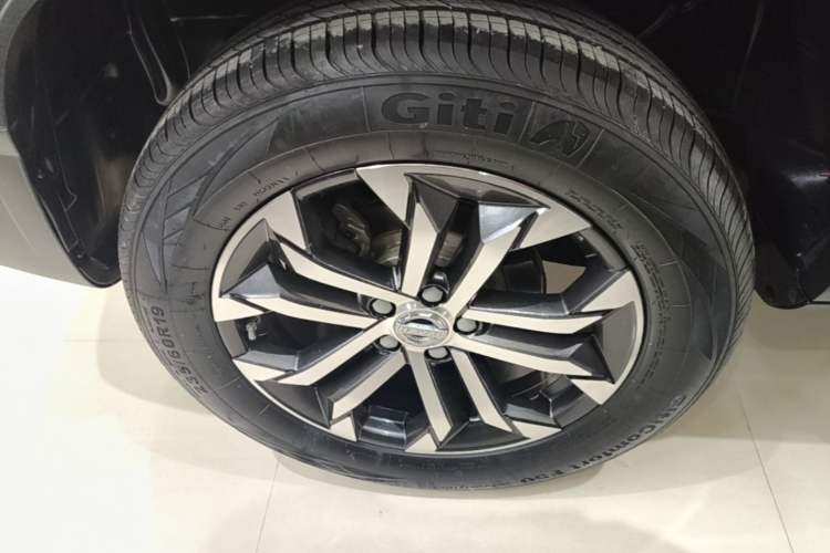 Used Haval DARGO 2021 1.5T DCT Two-Wheel Drive Border Collie Edition Right Rear Wheel Hub