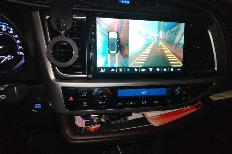 Used Toyota Highlander 2018 2.0T Four-Wheel Drive Luxury Version 7 Seats China VI Standard
