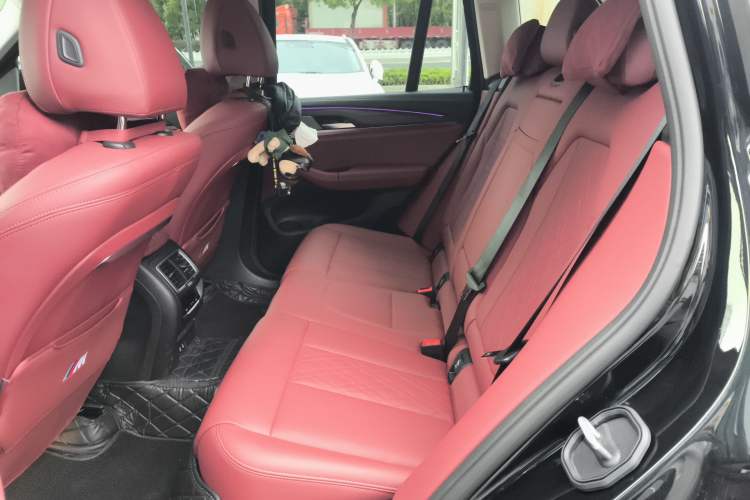 Used BMW X3 2023 Restyled xDrive30i Leading Edition M Night Sky Package Left Rear Seat