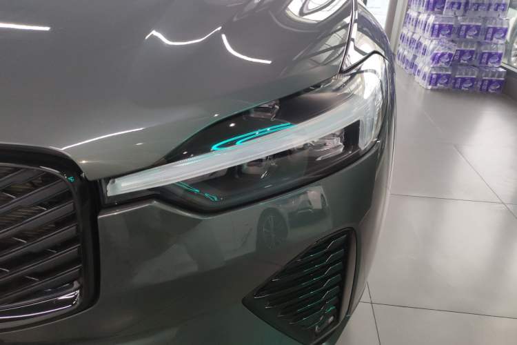 Used Volvo XC60 2026 B5 4x4 SmartDrive Sport Edition