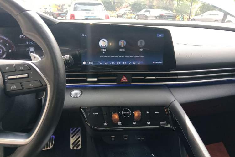 Used Hyundai Elantra 2021 1.5L CVT LUX Prestige Edition Audio And AC Panel