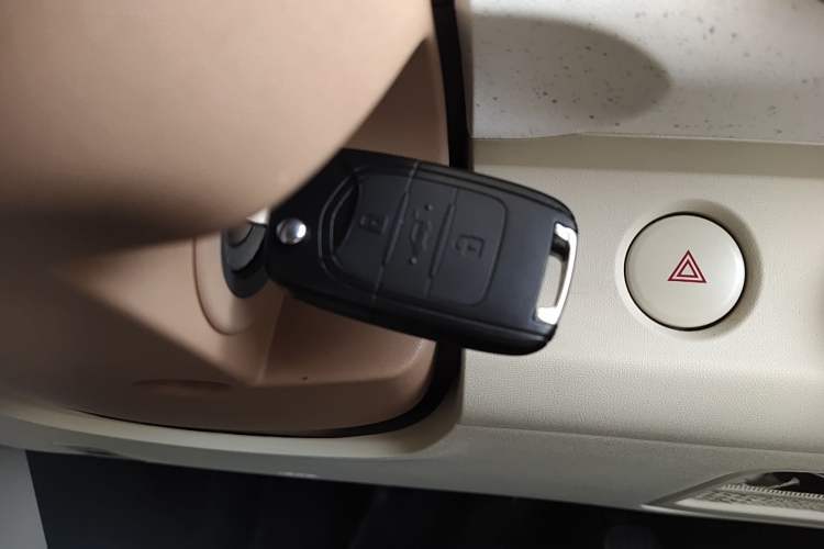 Used Wuling Hongguang MINIEV 2024 3rd Generation 215km Youth Edition Interior 1