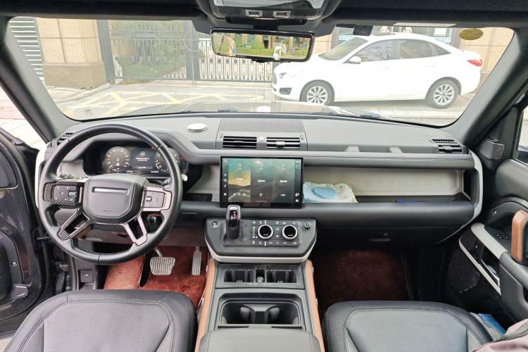 Used Land Rover Defender 2023 Facelift 110 3.0T P400 X-DYNAMIC HSE