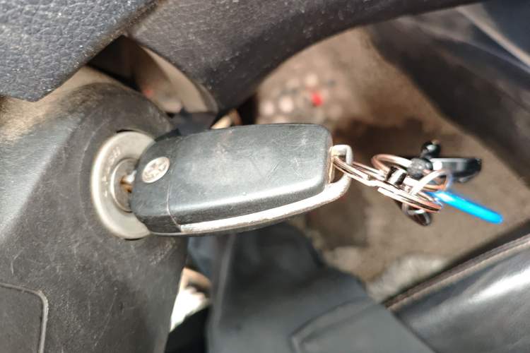 Used Isuzu JLM 2016 2.8T Two-Wheel Drive Luxury Version JE493ZLQ4CA