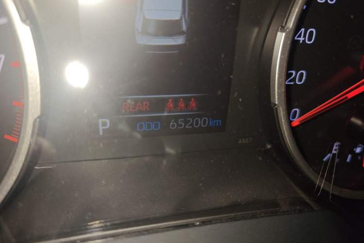 Used Toyota Wildlander 2021 2.0L CVT Two-Wheel Drive Luxury Edition Odometer Close Up