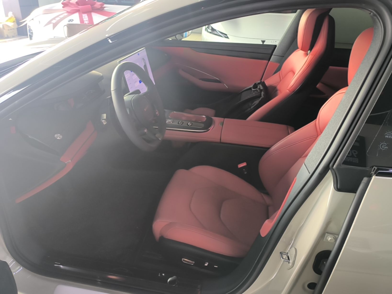 Xiaomi Auto SU7 2024 Rear-Drive Standard Founder Edition — снимка 17