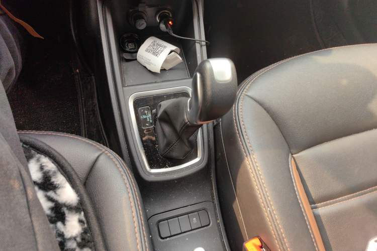 Used Haval H1 2015 1.5L AMT Luxury Model
