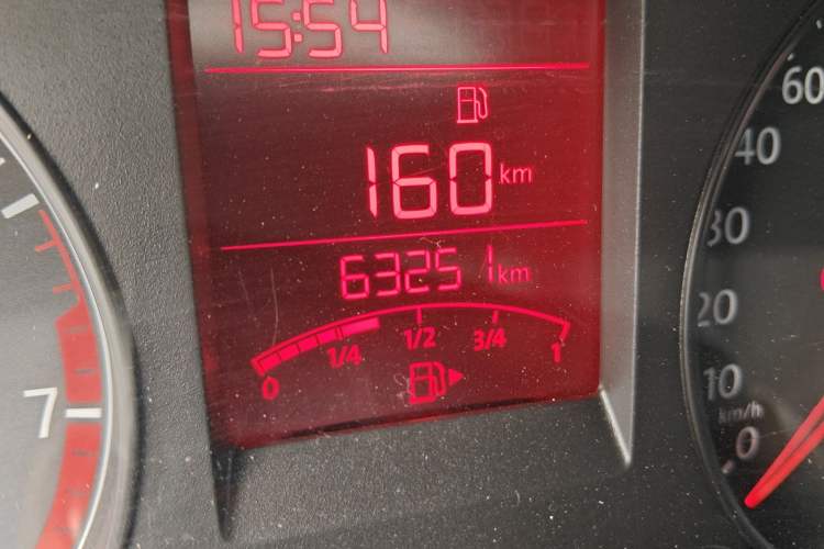 Used Volkswagen Santana 2015 1.6L Manual Comfort Edition
