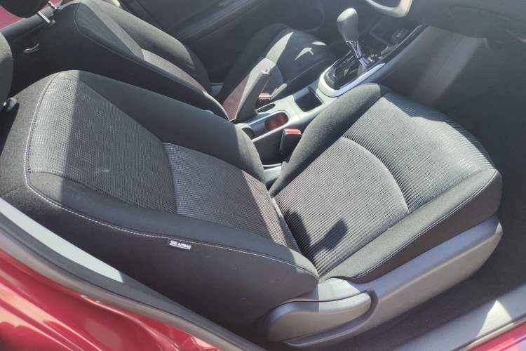 Used Nissan Tiida 2016 1.6L CVT Cool Dynamic Edition Right Front Seat