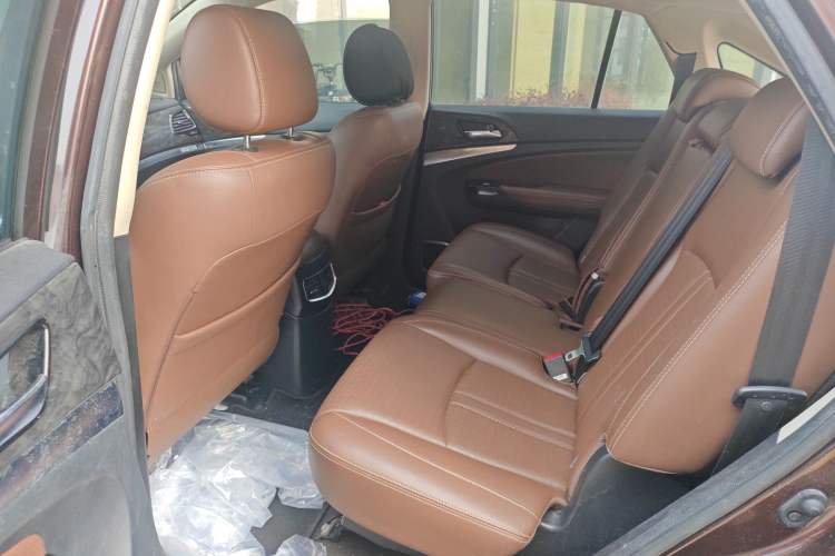 Used BYD S7 2016 2.0T Automatic Prestige Edition Left Rear Seat