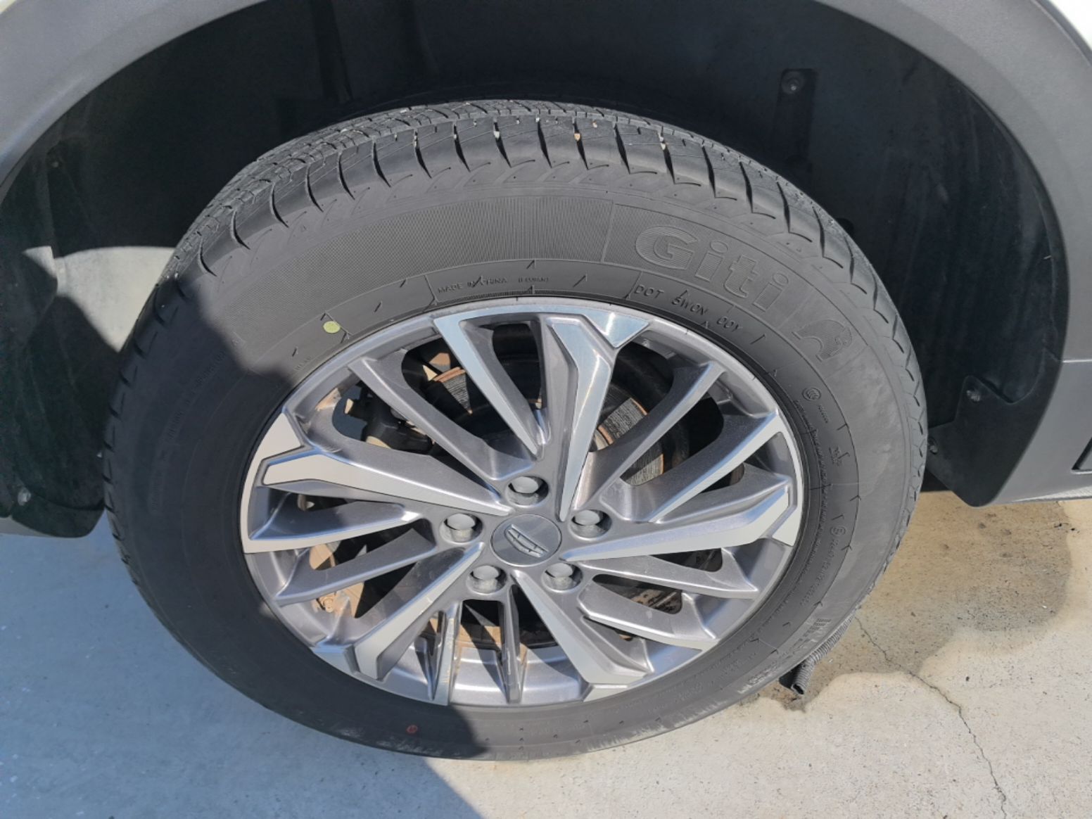 Geely Auto Coolray 2021 1.4T DCT Platinum Edition — снимка 11