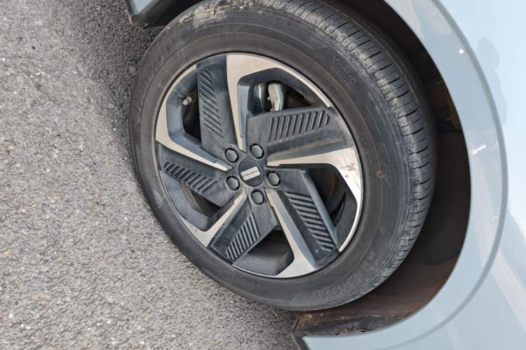 Used Geely Galaxy L6 2023 60km AIR
