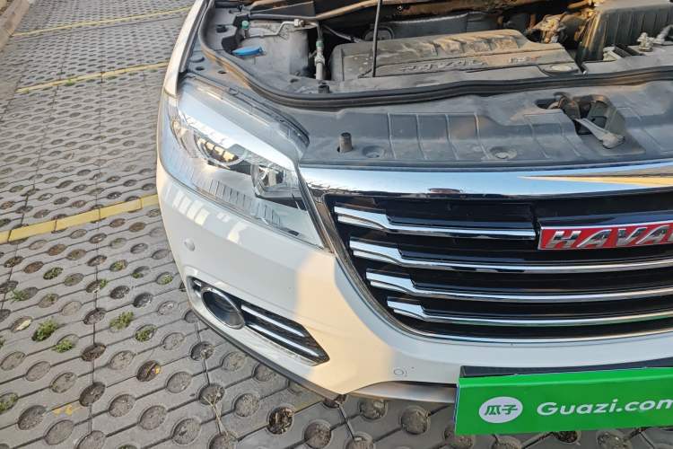 Used Haval H6 2015 Sport Edition 1.5T Automatic Two-Wheel Drive Luxury Model Exterior 6
