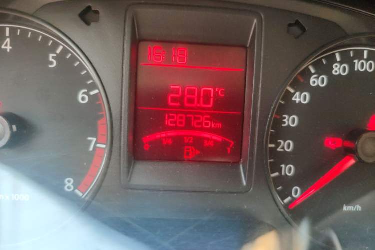 Used Volkswagen Jetta 2013 1.4L Manual Fashion Model