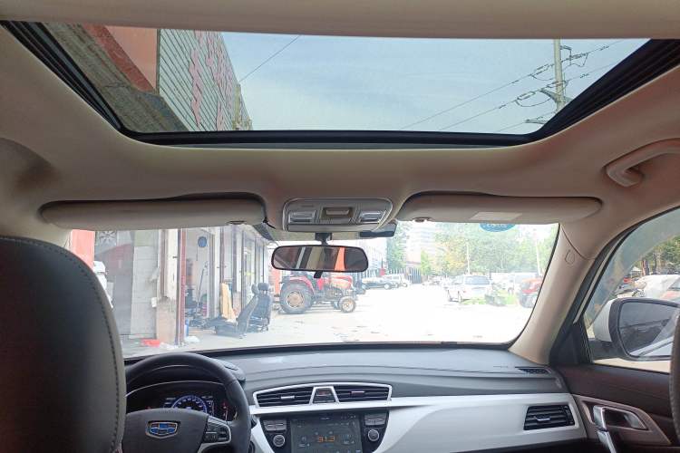 Used Geely Auto Emgrand X7 Sport 2016 1.8TD Automatic Smart Connectivity Version Headliner