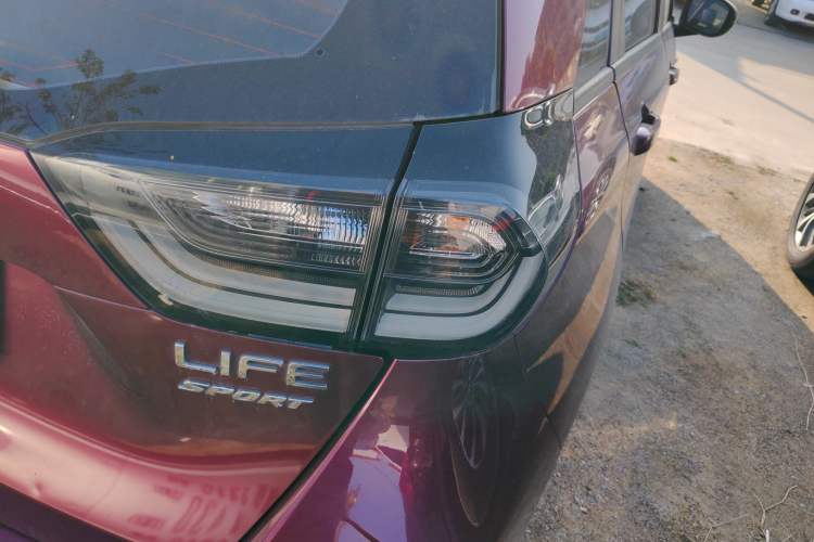 Used Honda LIFE 2021 1.5L CVT SPORT Heartbeat Edition