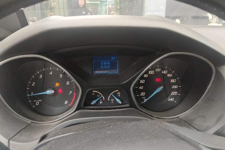 Used Ford Focus 2012 Hatchback 1.6L Manual Fashion Edition
