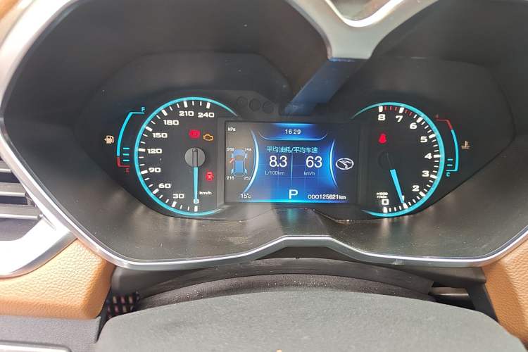 Used Soueast DX7 2015 1.5T Automatic Luxury Model
