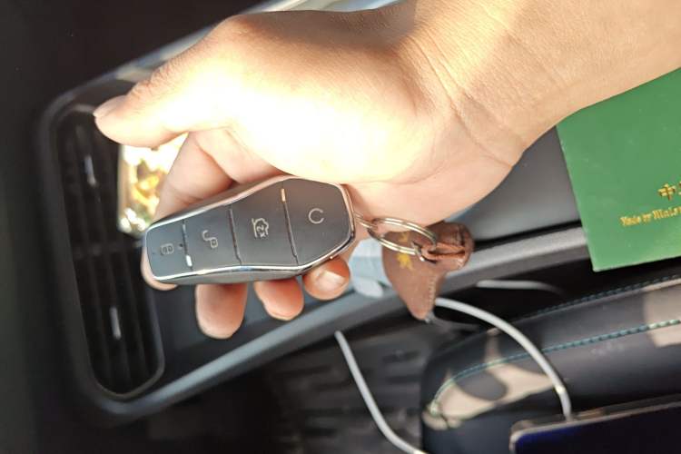 Used BYD Seal 05 DM-i 2025 DM-i Smart Drive 55KM Luxury Model Vehicle Key