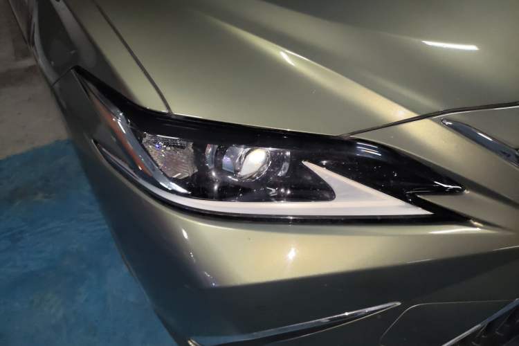 Used Lexus ES 2020 200 Excellence Edition Right Front Headlight