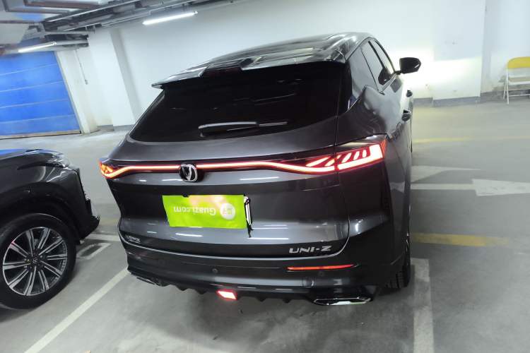 Used Changan UNI-Z New Energy 2024 Blue Whale Smart Electric iDD 125km Beyond Edition
